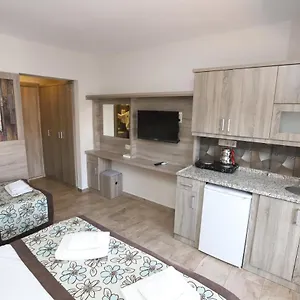 Street61 Apart Otel